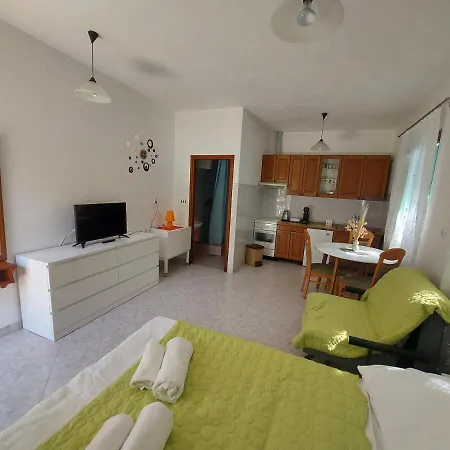 Klara Apartment Draga Bašćanska