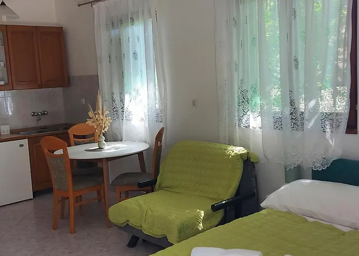 Apartment Klara Draga Bašćanska